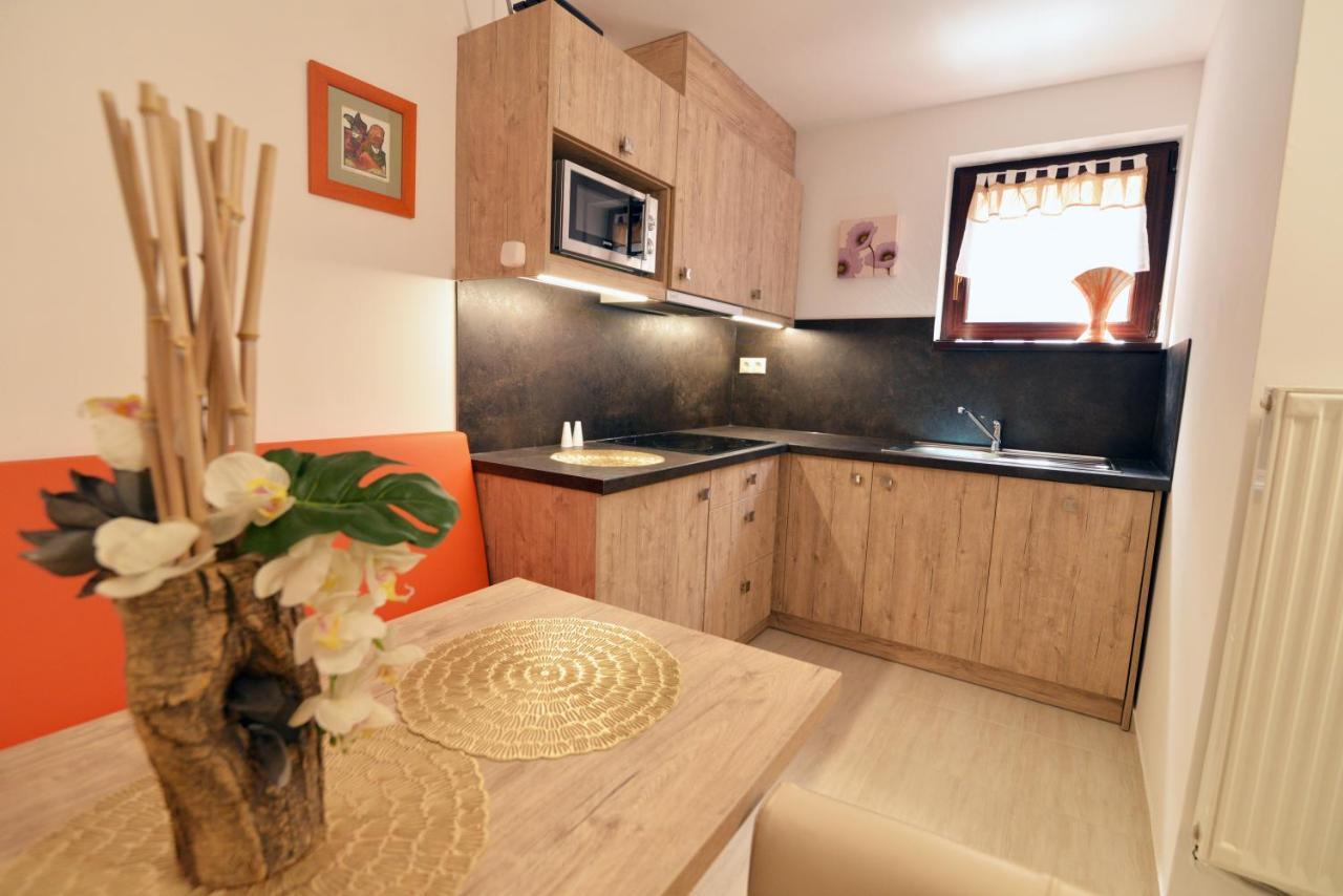 Fészek Fogadó - Pension Nest Mosonmagyaróvár Exterior foto