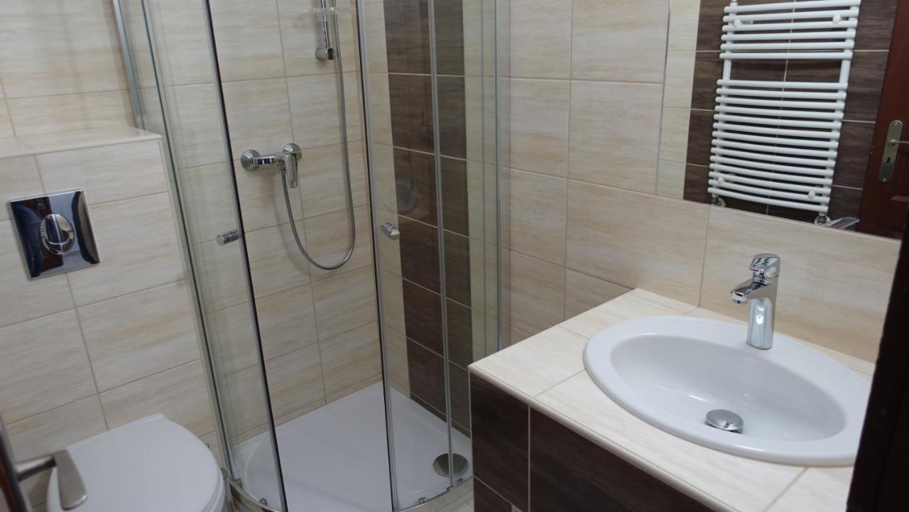 Fészek Fogadó - Pension Nest Mosonmagyaróvár Exterior foto