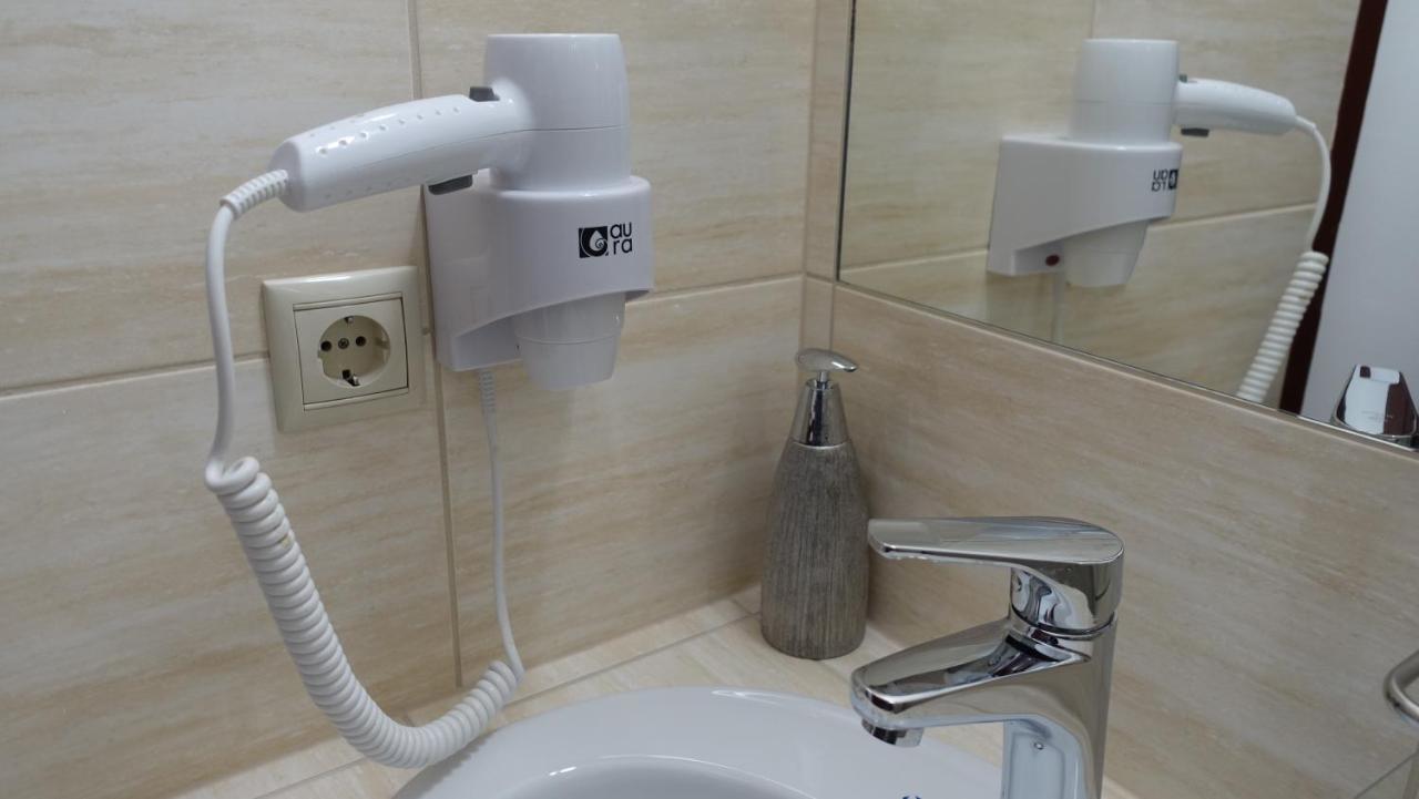 Fészek Fogadó - Pension Nest Mosonmagyaróvár Exterior foto